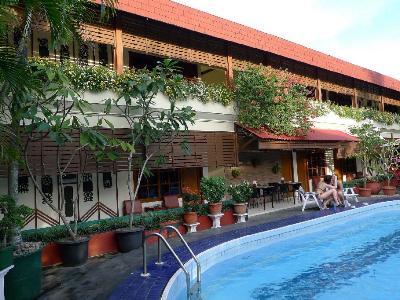 Peti Mas Hotel *